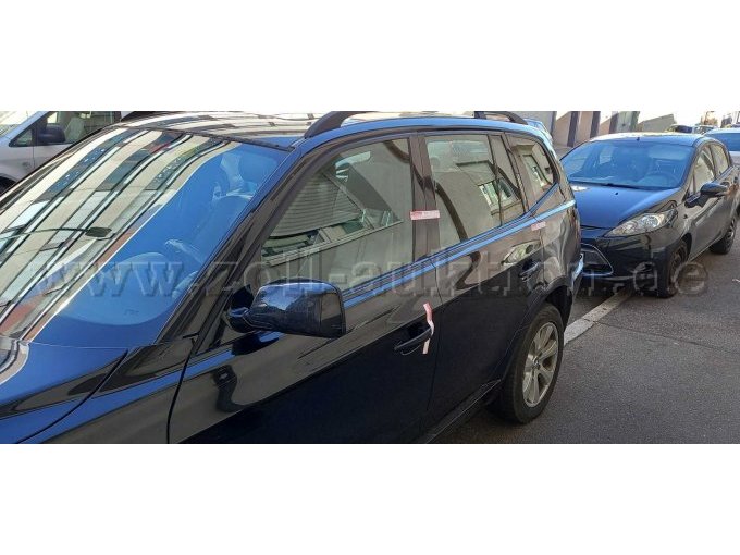 Fahrzeug linke Seite Bild 2