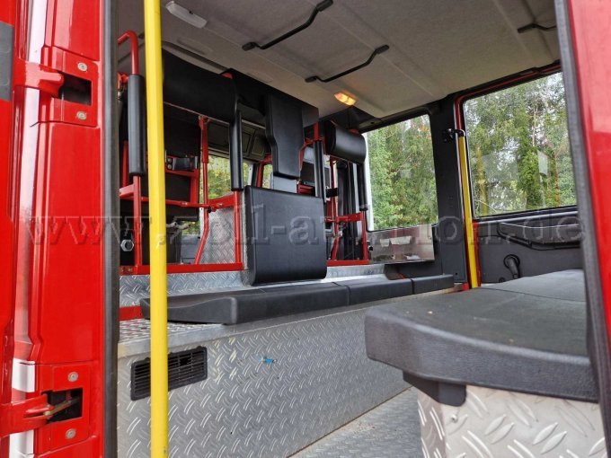 1 Veiling van een brandweerwagen LF 8/6 Iveco Magirus – foto 6 – kavel bij Zoll-Auktion, Schiffweiler