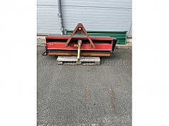 Vertikutierer Vorderansicht