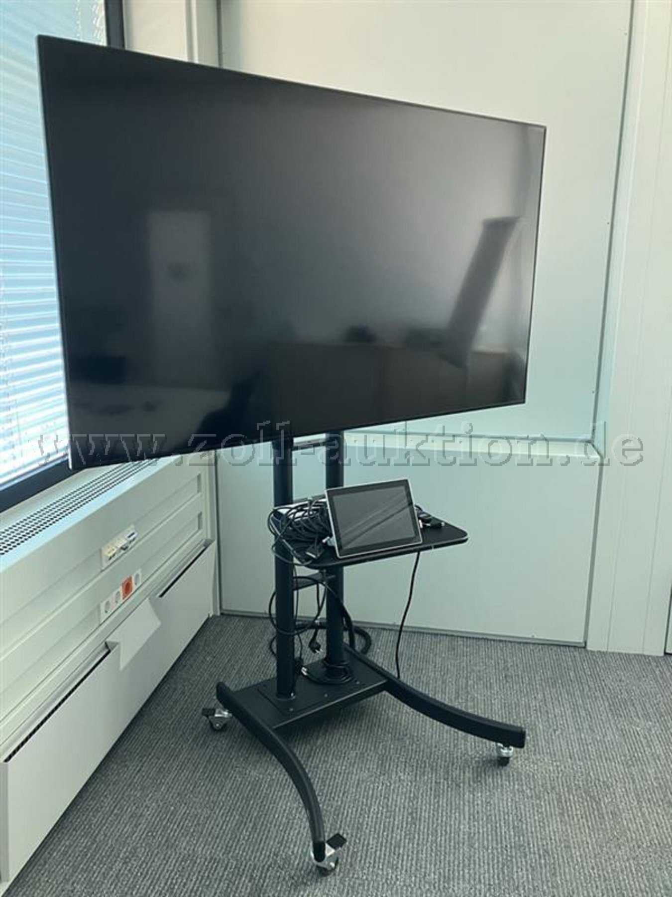 1 système de visioconférence Polycom avec moniteur Sharp PN-H701, 70 pouces