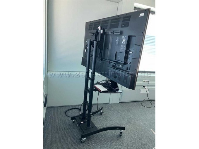 1 videoconferentiesysteem van Polycom met een Sharp PN-H701-monitor van 70 inch – foto 2 – kavel bij Zoll-Auktion, Berlin