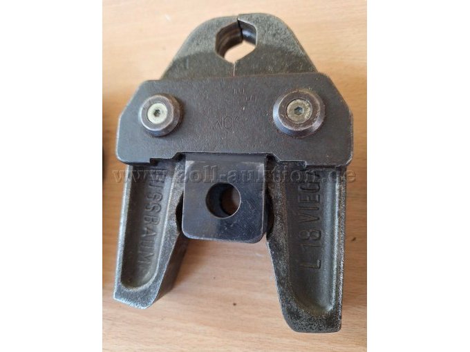Pressbacke L18