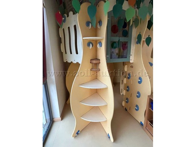 Spielebene von der linken Seite