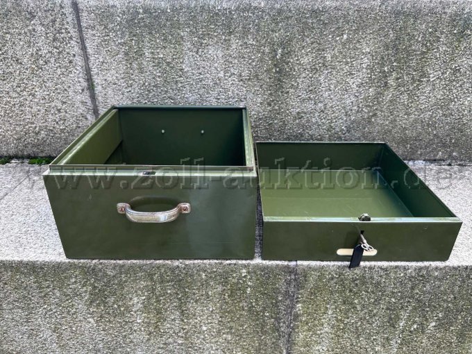 1 vintage metalen kaartenbak met sleutel – foto 3 – kavel bij Zoll-Auktion, Laatzen