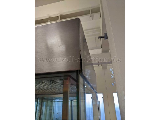 Detailansicht Vitrine Nr. 12 oben