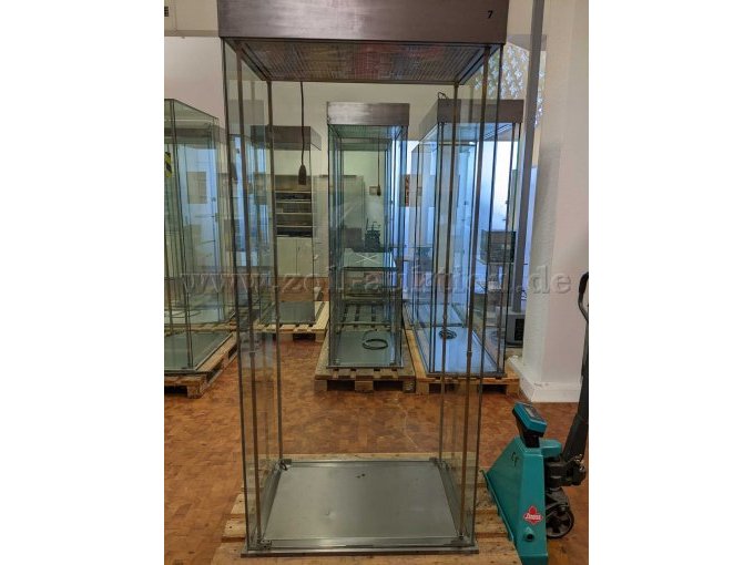 Gesamtansicht Vitrine Nr. 7