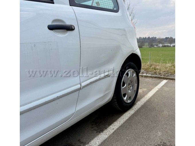 Schaden links hinten