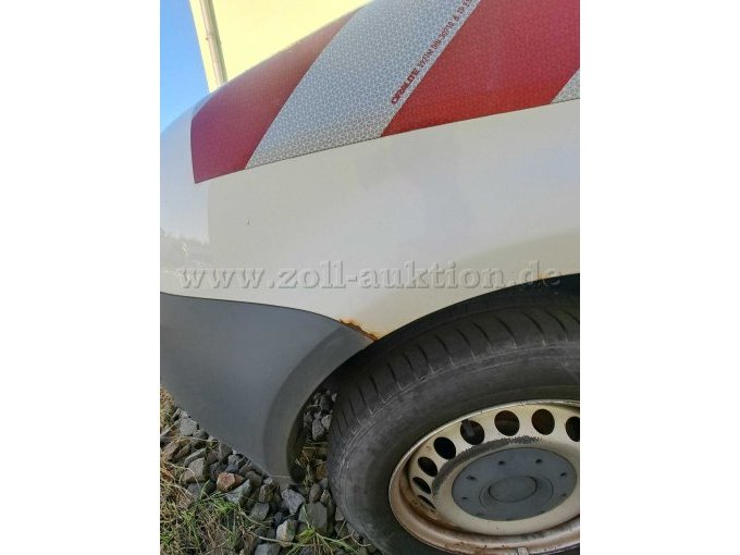 VW Caddy Übergang Stossfänger, Rostansatz