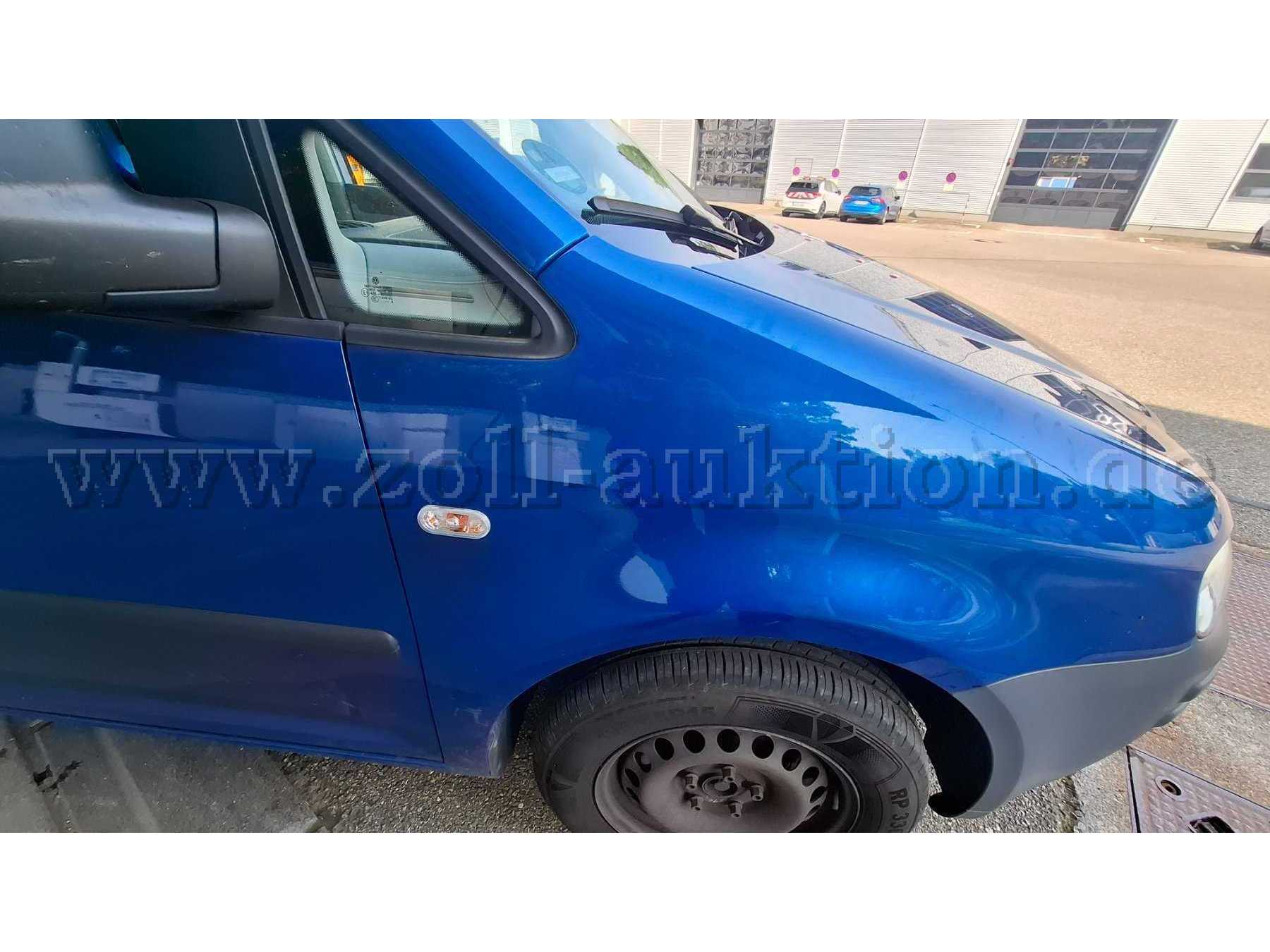 Schaden Kotflügel rechts