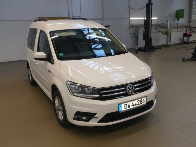 1 Volkswagen Caddy 2.0 TDI BMT Comfortline – foto 3 – kavel bij Zoll-Auktion, Datteln