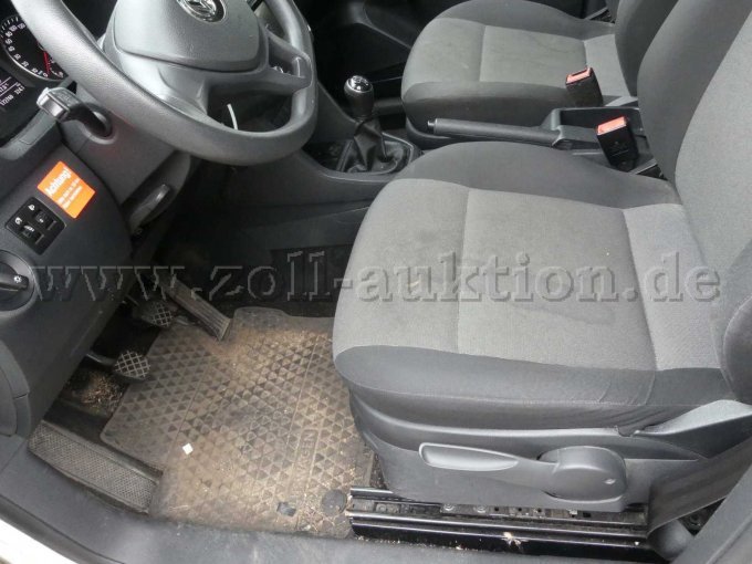 1 Volkswagen Caddy 2.0 TDI BMT Kombi - BW1-142, Ersatzteilträger – foto 8 – kavel bij Zoll-Auktion, Lübeck