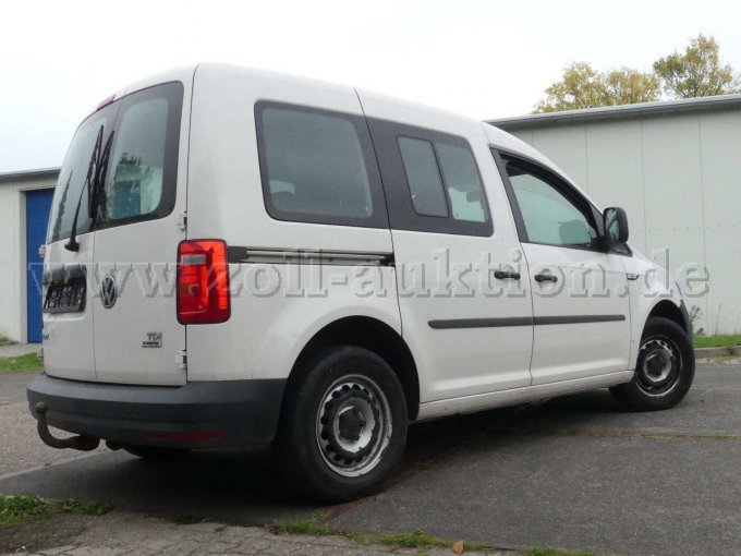 1 Volkswagen Caddy 2.0 TDI BMT Kombi - BW1-142, Ersatzteilträger – foto 3 – kavel bij Zoll-Auktion, Lübeck