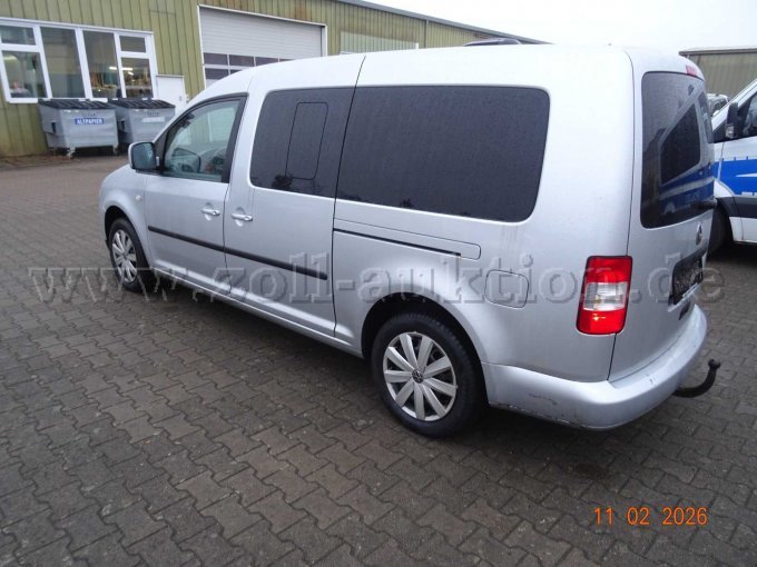 seitlich links hinten