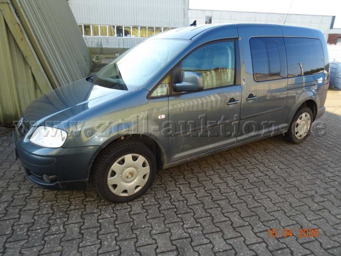 seitlich links vorn