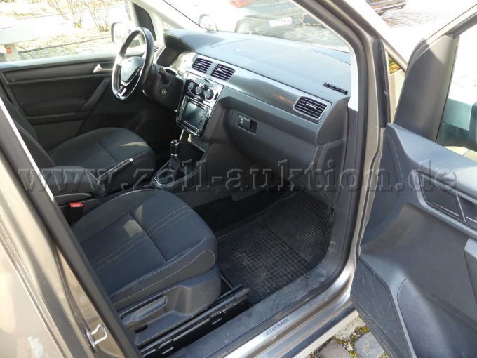 Innenansicht vorn rechts