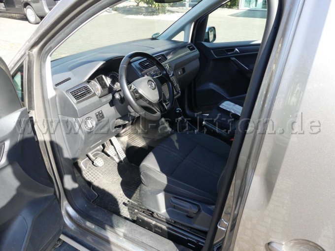 Innenansicht vorn links