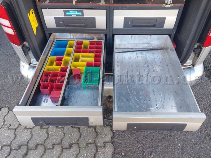 Schubladen unten