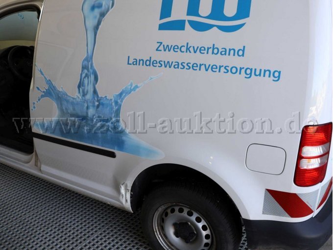 Beschädigte Seitenwand hinten links