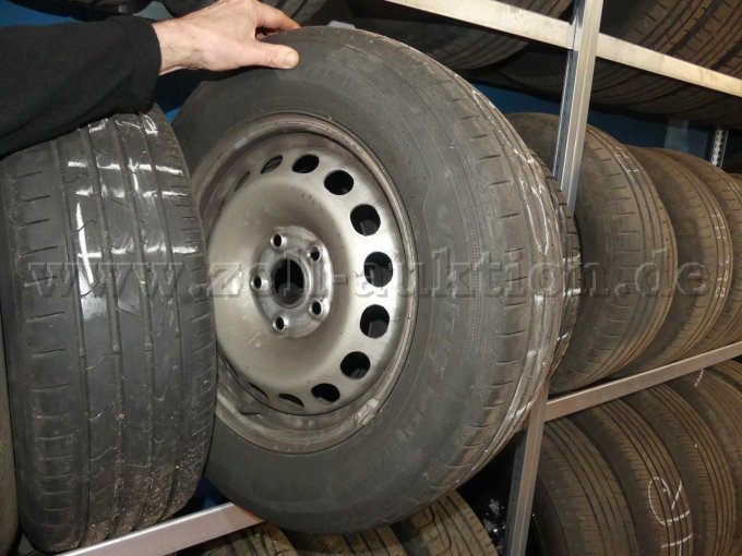 zusätzliche Bereifung