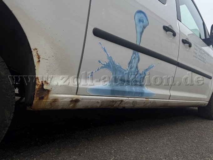 Korrosion am Schweller und Seitenwand hinten rechts