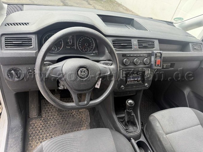 1 Volkswagen Caddy bedrijfswagen (SA) (03.2015–2020) bestelwagen 4Motion – foto 9 – kavel bij Zoll-Auktion, Langenau