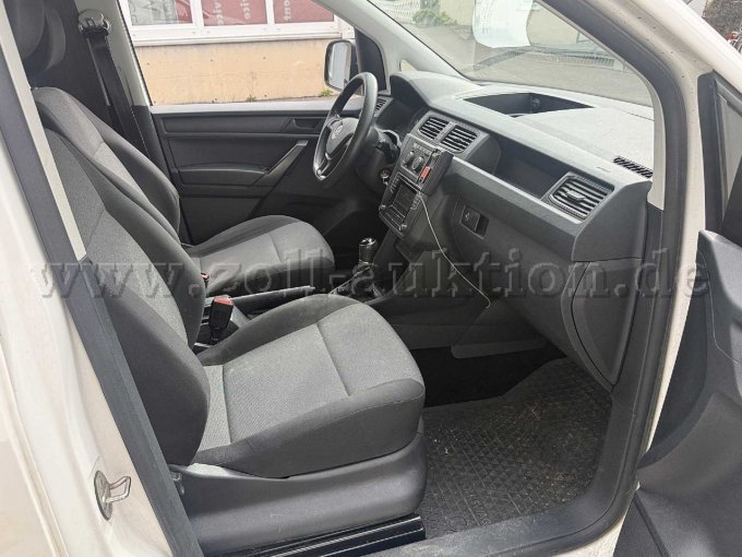 1 Volkswagen Caddy bedrijfswagen (SA) (03.2015–2020) bestelwagen 4Motion – foto 8 – kavel bij Zoll-Auktion, Langenau