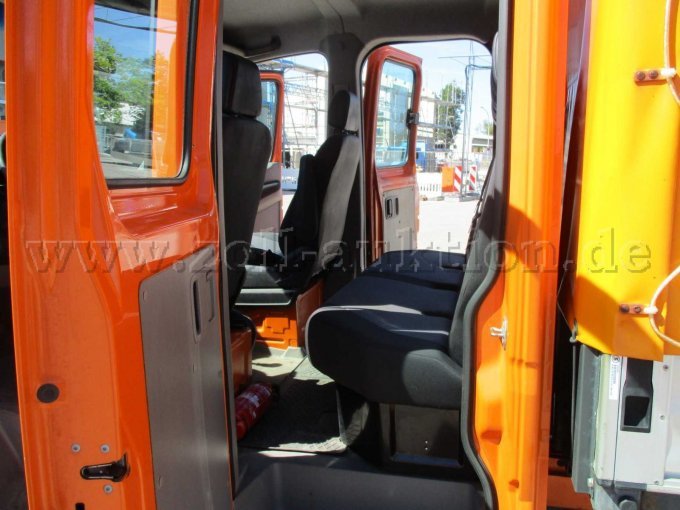 VW Crafter, Einstieg Fahrerseite hinten