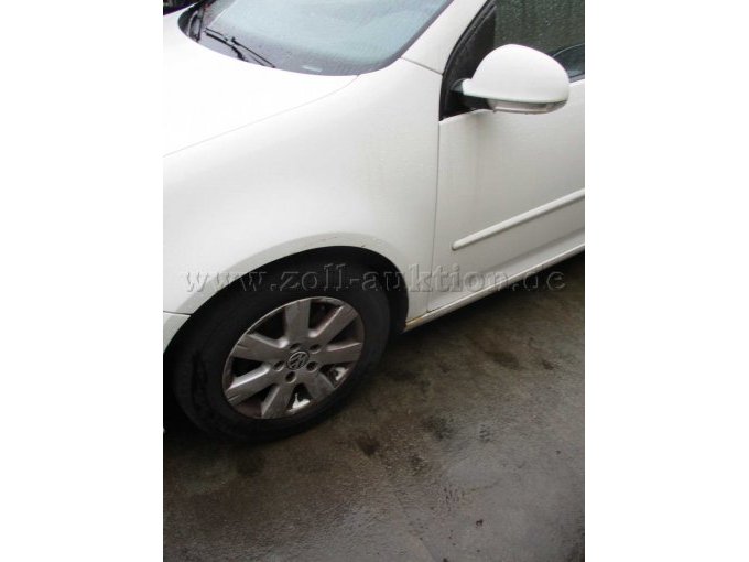 Roststellen am vorderen Kotflügel