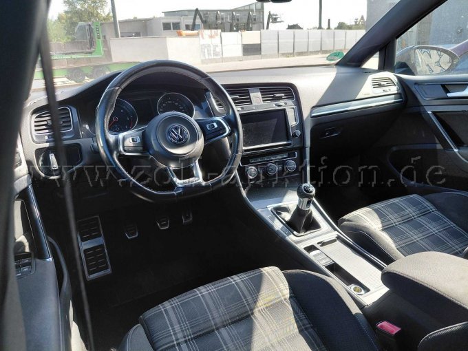 Cockpit Fahrerseite