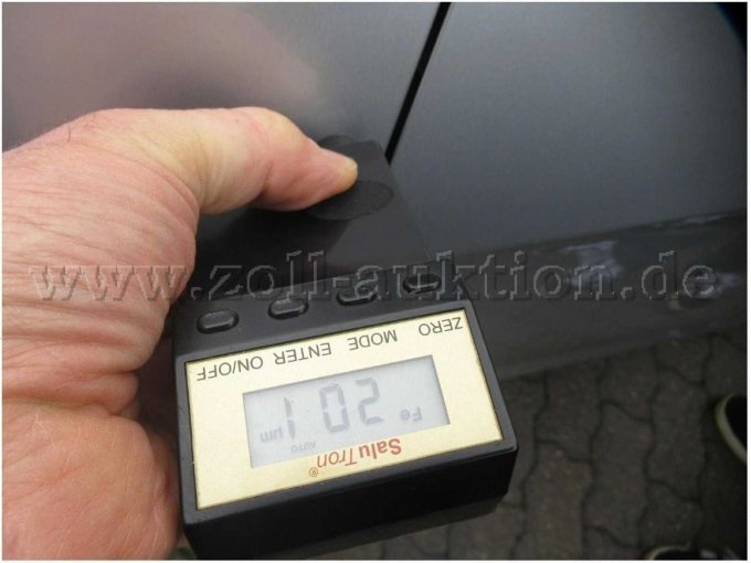 erhöhte Lackschichtdicke an allen Bauteilen (exemplarische Aufnahme am Kotflügel vorn links)