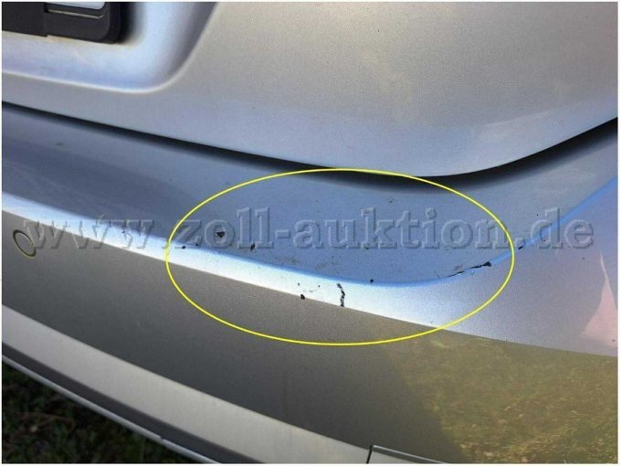 Stoßfänger hinten verkratzt