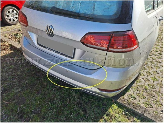 Stoßfänger hinten verkratzt