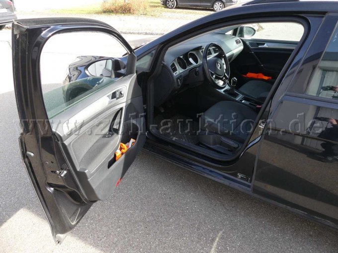 Innenansicht vorn links