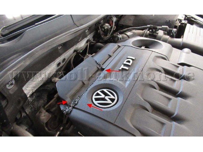 Motorabdeckung gerissen