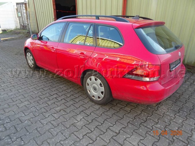 seitlich links hinten