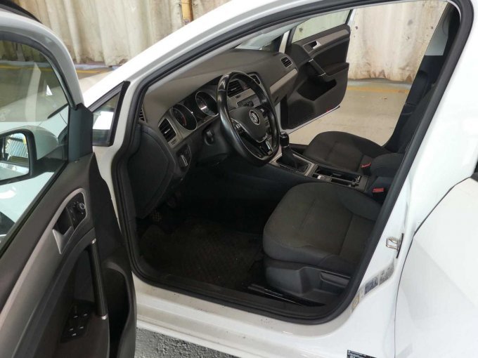 1 Volkswagen Golf Variant 1,6 TDI Comfortline – foto 15 – kavel bij Zoll-Auktion, Wilhelmshaven