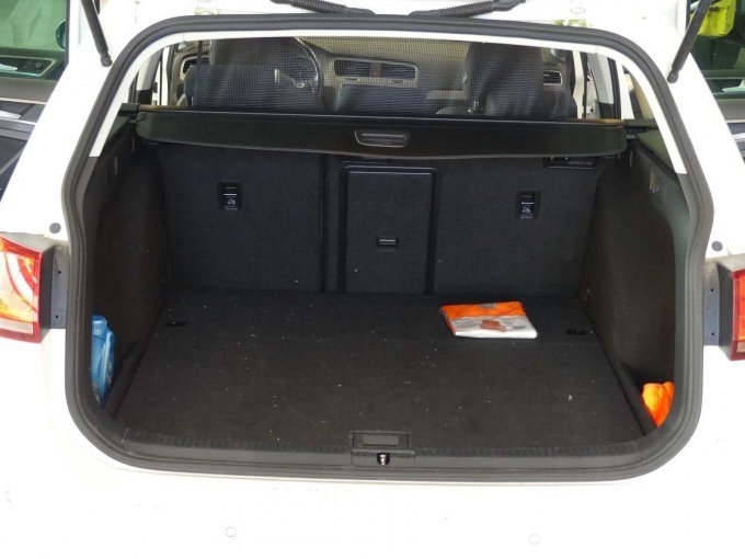 1 Volkswagen Golf Variant 1,6 TDI Comfortline – foto 17 – kavel bij Zoll-Auktion, Wilhelmshaven