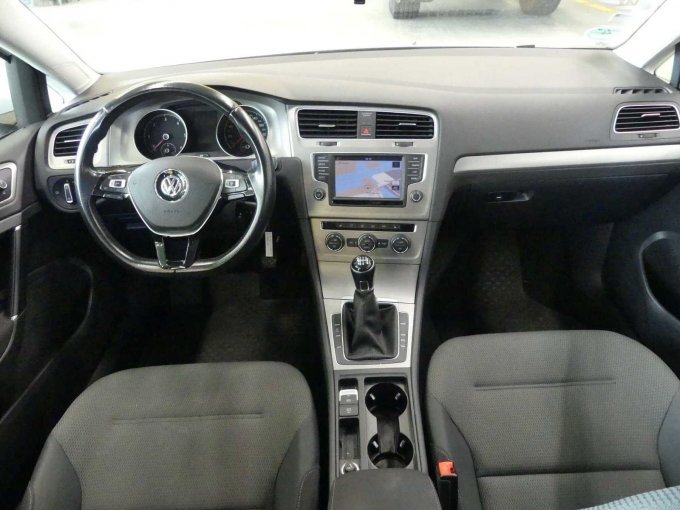 1 Volkswagen Golf Variant 1,6 TDI Comfortline – foto 14 – kavel bij Zoll-Auktion, Wilhelmshaven