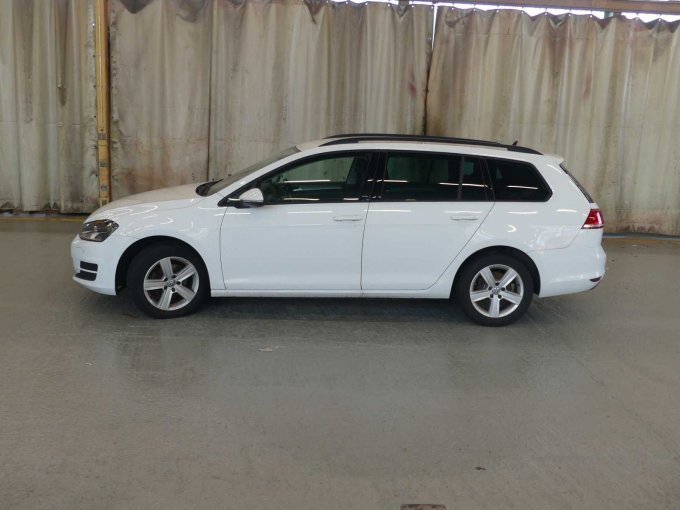 1 Volkswagen Golf Variant 1,6 TDI Comfortline – foto 19 – kavel bij Zoll-Auktion, Wilhelmshaven