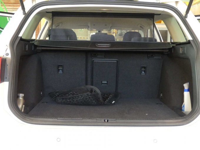 1 Volkswagen Golf Variant 1,6 TDI Comfortline – foto 17 – kavel bij Zoll-Auktion, Wilhelmshaven