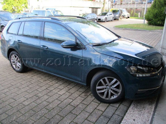 1 Volkswagen Golf Variant (AUV) Unfallfahrzeug – foto 2 – kavel bij Zoll-Auktion, Oldenburg