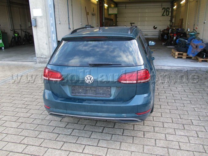 1 Volkswagen Golf Variant (AUV) Unfallfahrzeug – foto 5 – kavel bij Zoll-Auktion, Oldenburg
