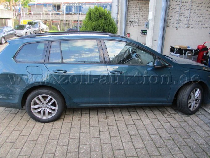 1 Volkswagen Golf Variant (AUV) Unfallfahrzeug – foto 3 – kavel bij Zoll-Auktion, Oldenburg