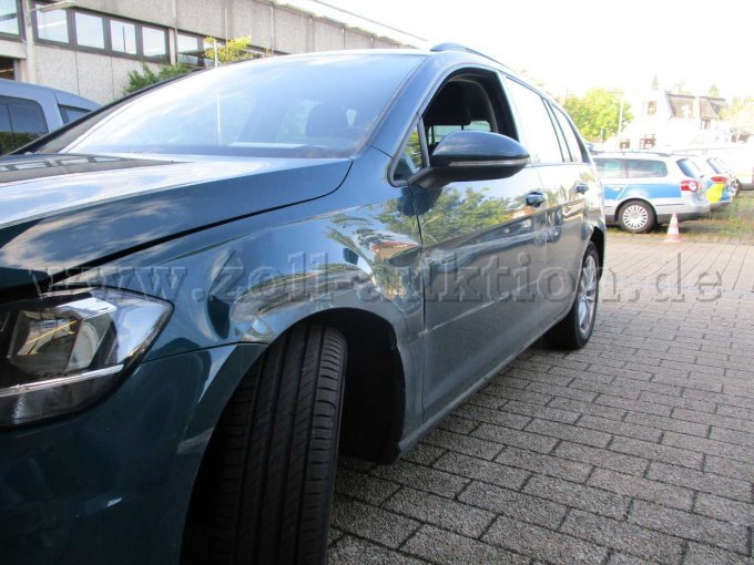 1 Volkswagen Golf Variant (AUV) Unfallfahrzeug – foto 15 – kavel bij Zoll-Auktion, Oldenburg