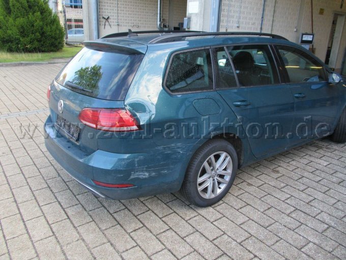 1 Volkswagen Golf Variant (AUV) Unfallfahrzeug – foto 4 – kavel bij Zoll-Auktion, Oldenburg