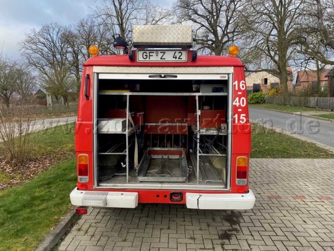 Hinten