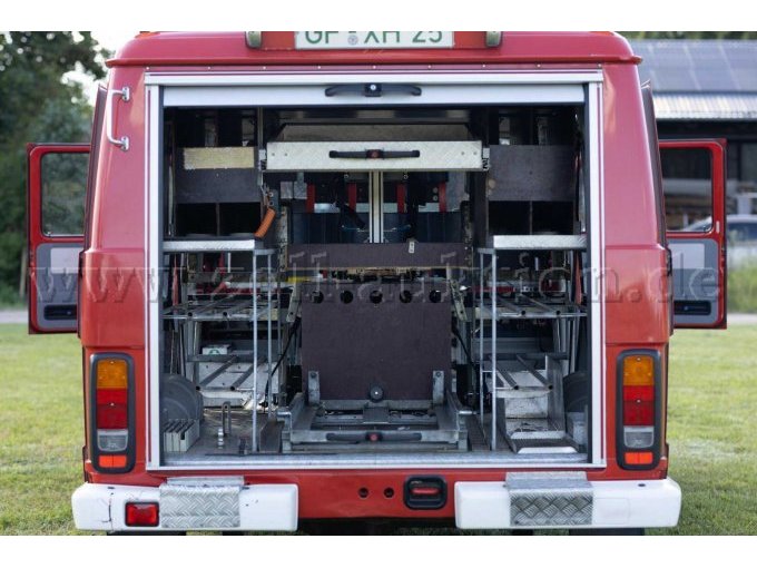 1 Volkswagen LT 31 Tragkraftspritzen und Löschfahrzeug – foto 6 – kavel bij Zoll-Auktion, Dedelstorf