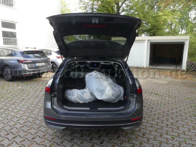 1 Volkswagen Passat 1.5 TSI eHybrid Business *IQ Drive*Winterpaket*8-fach bereift – foto 5 – kavel bij Zoll-Auktion, Karlsruhe