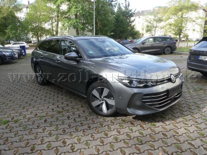 1 Volkswagen Passat 1.5 TSI eHybrid Business *IQ Drive*Winterpaket*8-fach bereift – foto 2 – kavel bij Zoll-Auktion, Karlsruhe