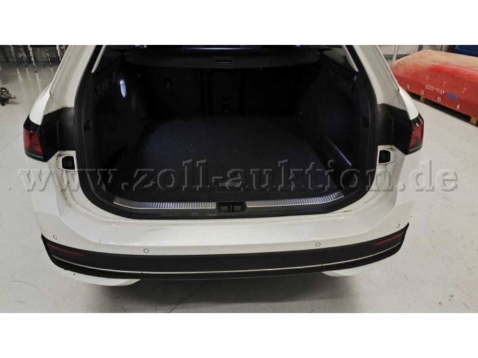 Kofferraum geöffnet